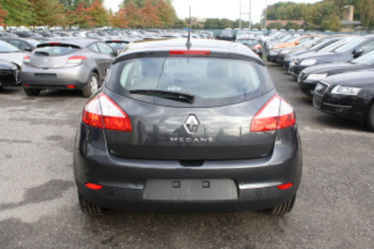 RENAULT MEGANE III 1.6 16V DYNAMIC ESP 04